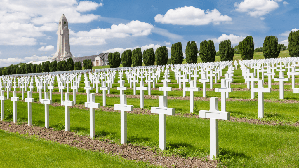 À partir de quand considère-t-on qu’une œuvre est libre de droits et sous quelles conditions peut-on l’utiliser ? Le cas des Guerres mondiales.